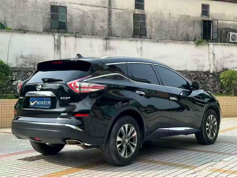 深圳18年日产楼兰8