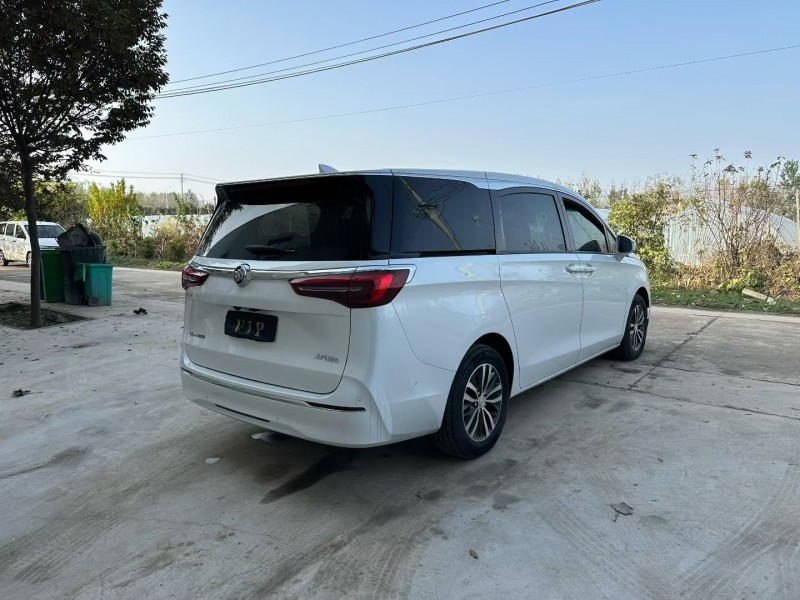 徐州21年别克GL84