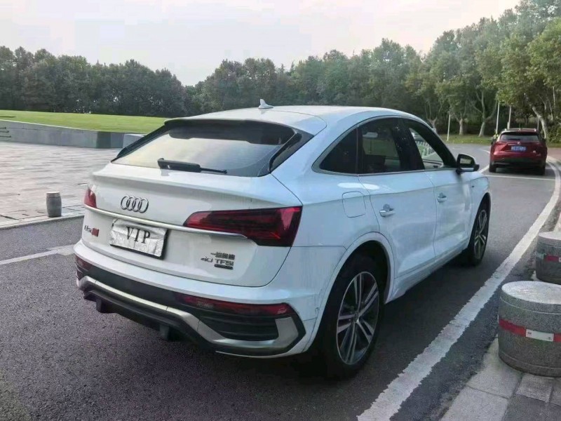 常州21年奥迪Q58