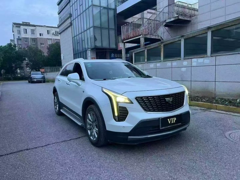常州20年凯迪拉克XT42