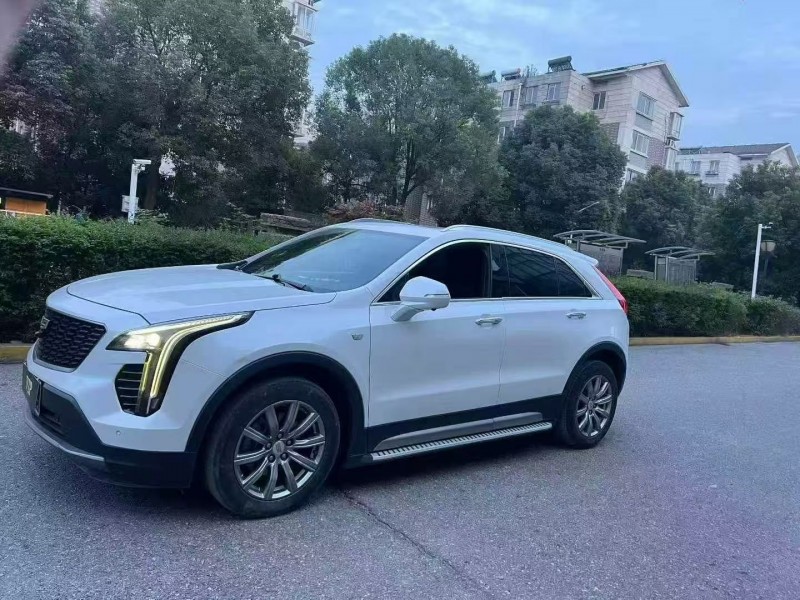 常州20年凯迪拉克XT43