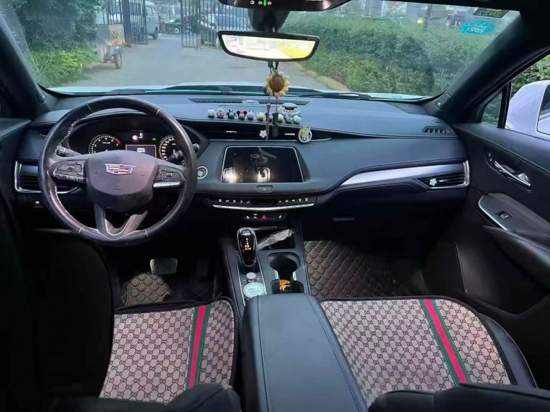 常州20年凯迪拉克XT45