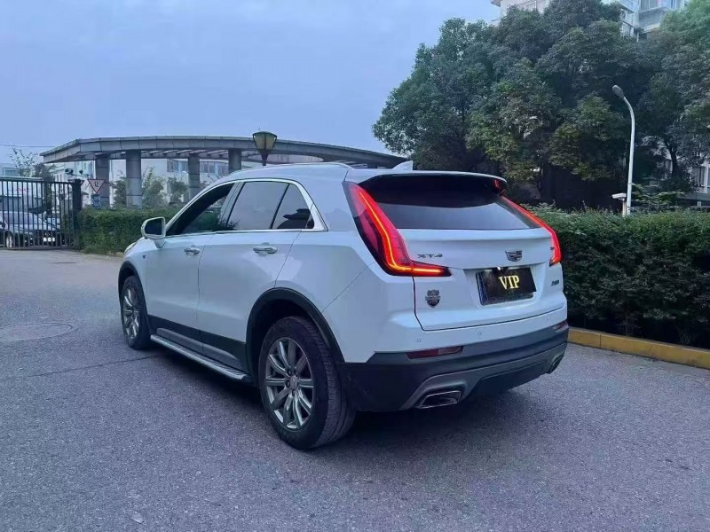 常州20年凯迪拉克XT47