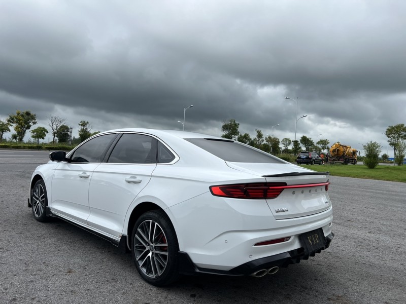 盐城23年吉利星瑞9