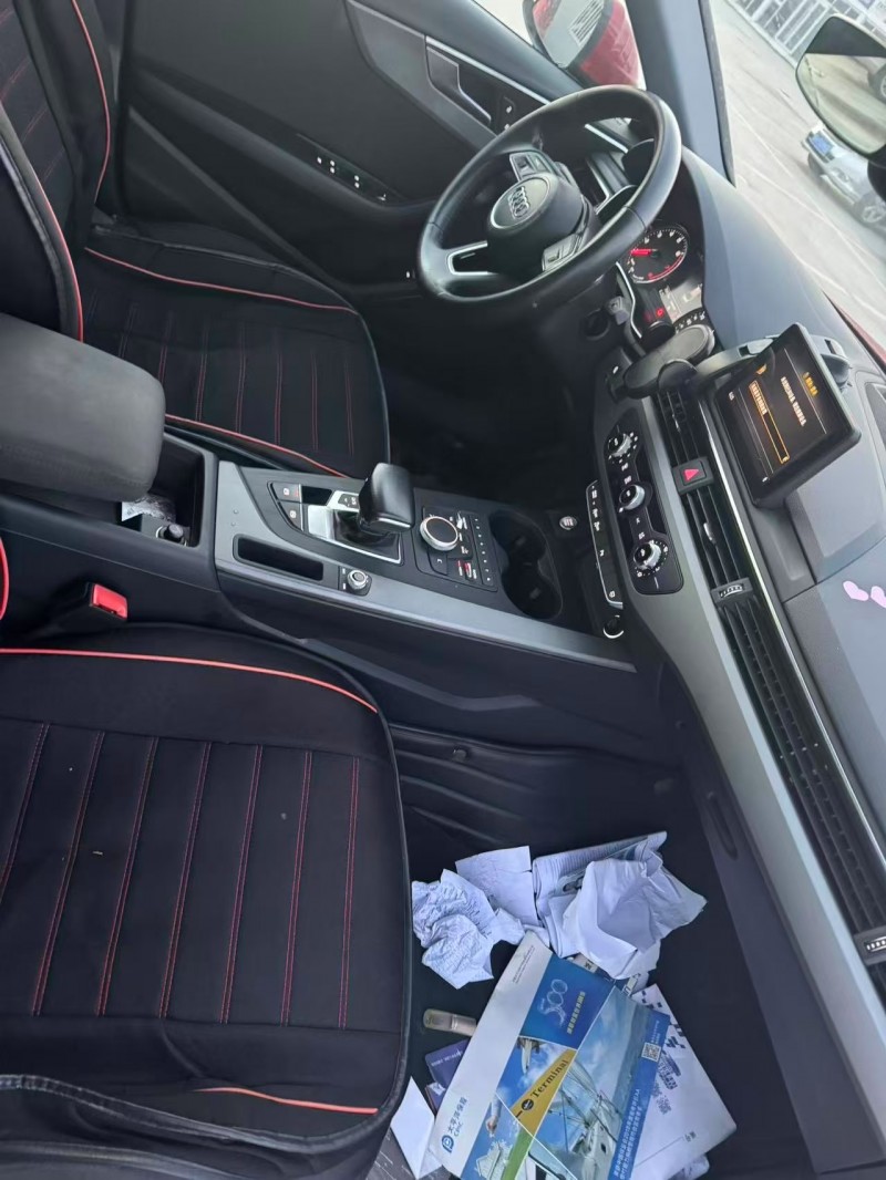 济宁19年奥迪A4L7