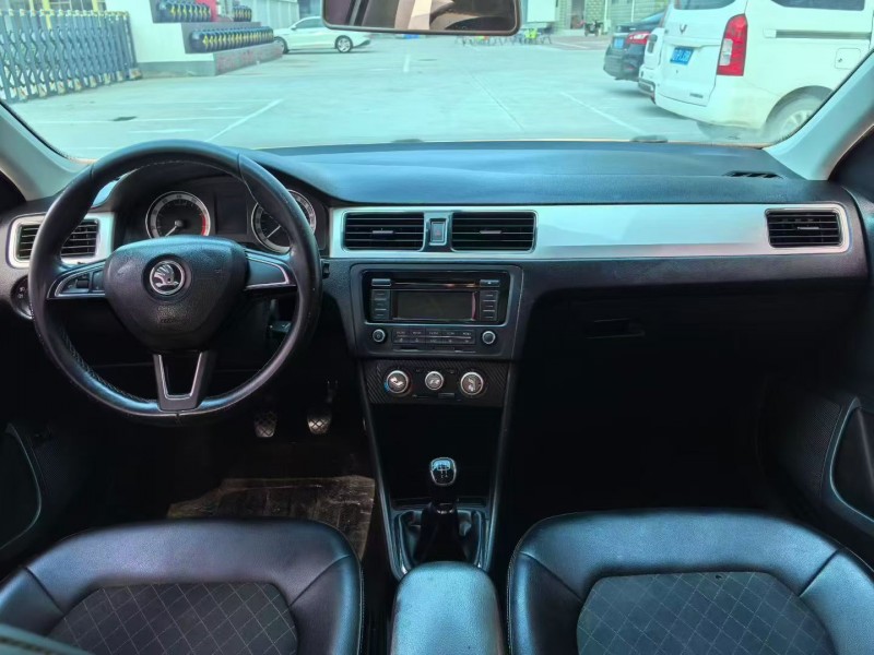 邯郸18年斯柯达昕锐8