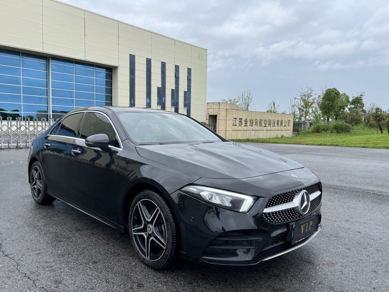 盐城19年奔驰A2
