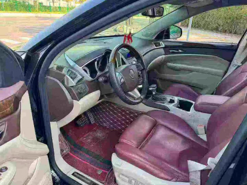 惠州10年凯迪拉克SRX4