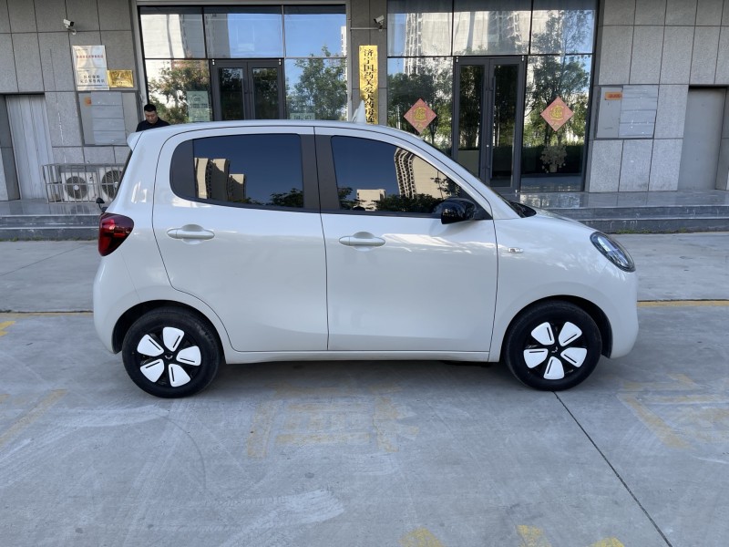 济宁25年五菱汽车宏光8