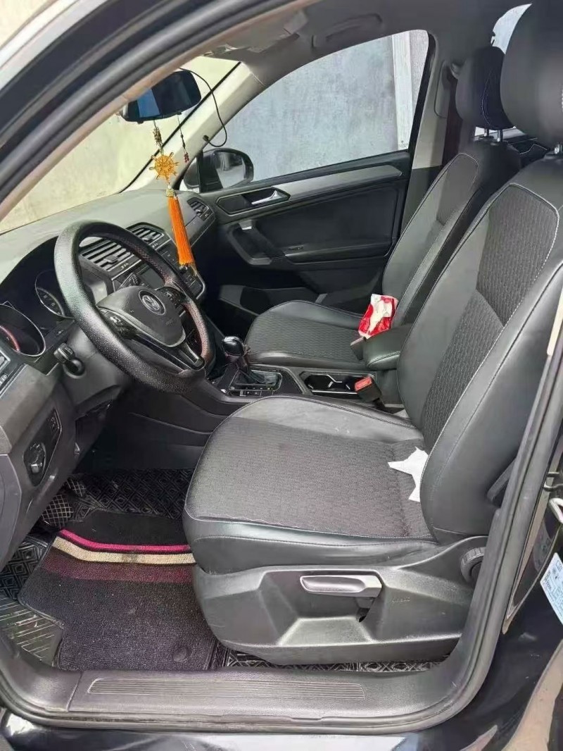 衢州19年大众途观4