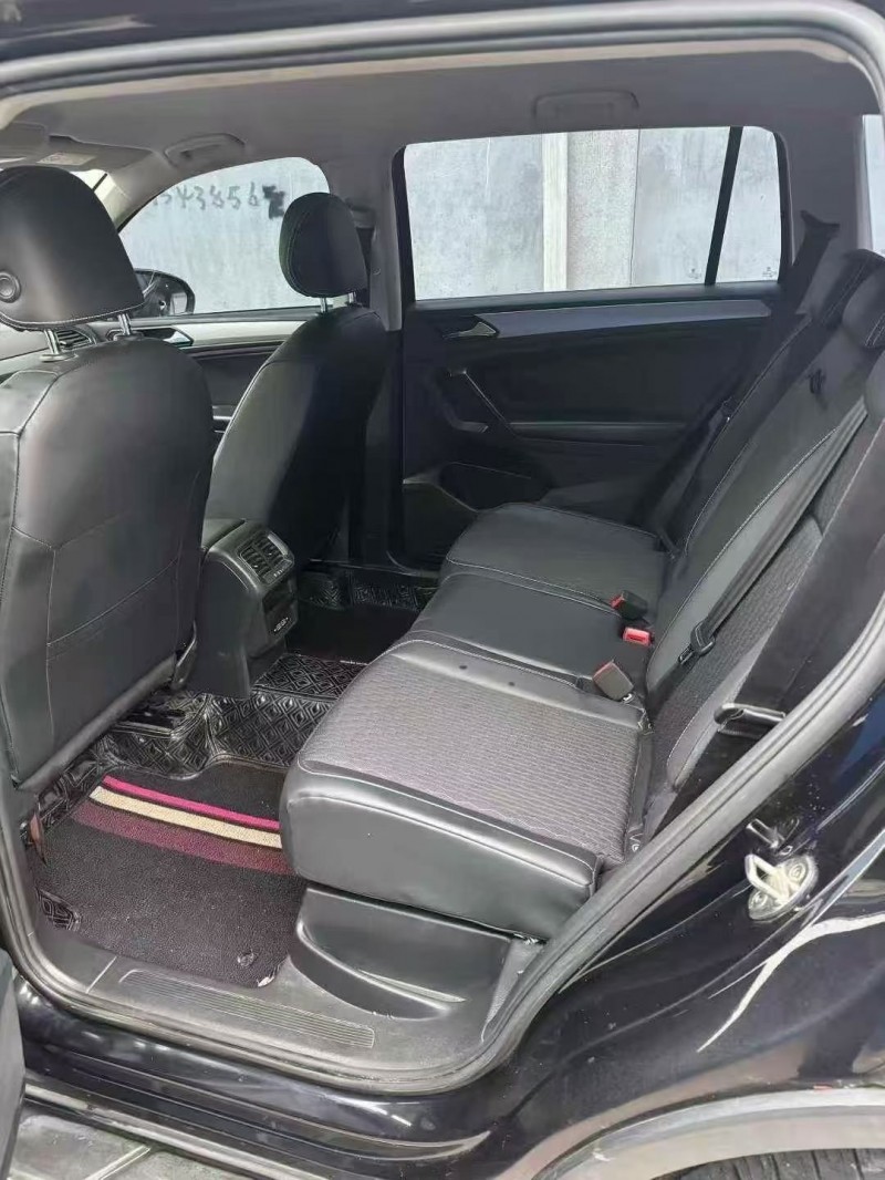 衢州19年大众途观5