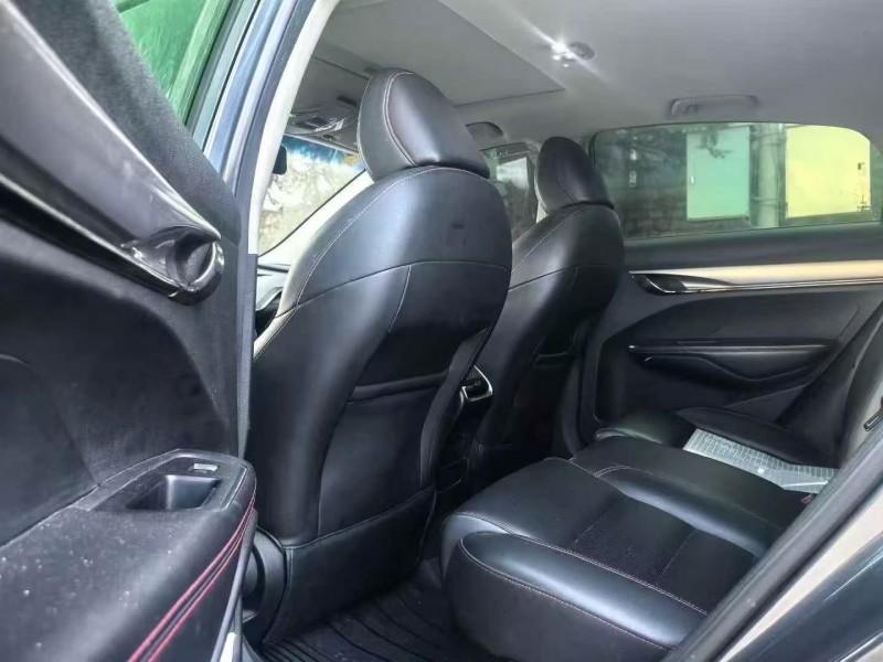 青岛19年吉利缤瑞7