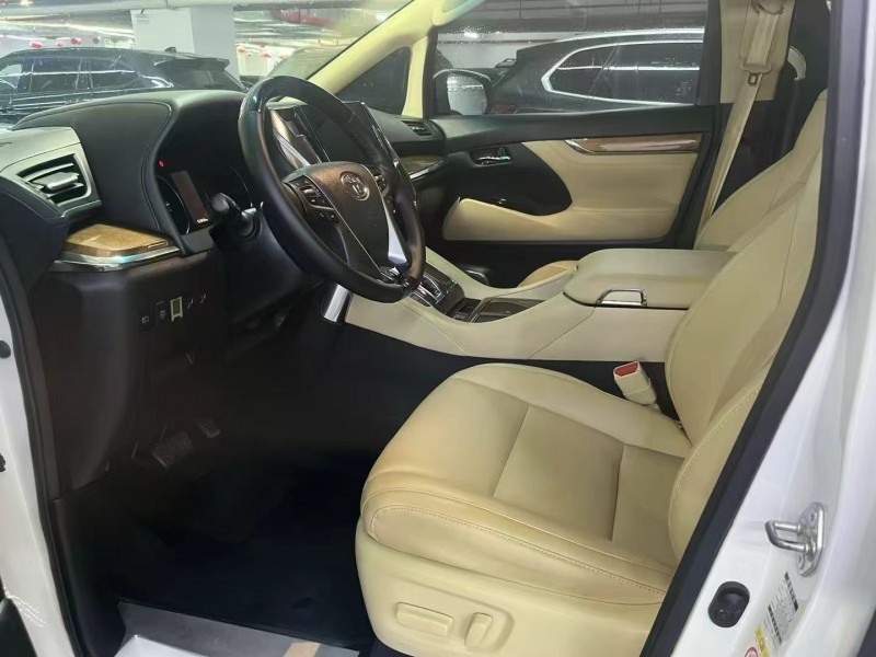 深圳16年丰田埃尔法4