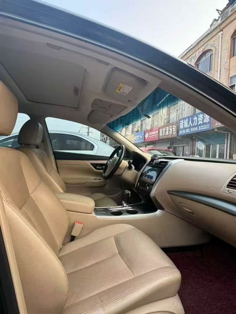 枣庄17年日产天籁4