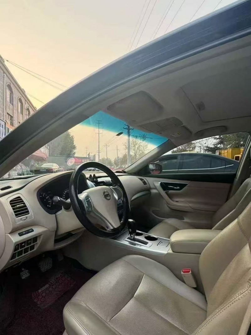 枣庄17年日产天籁6