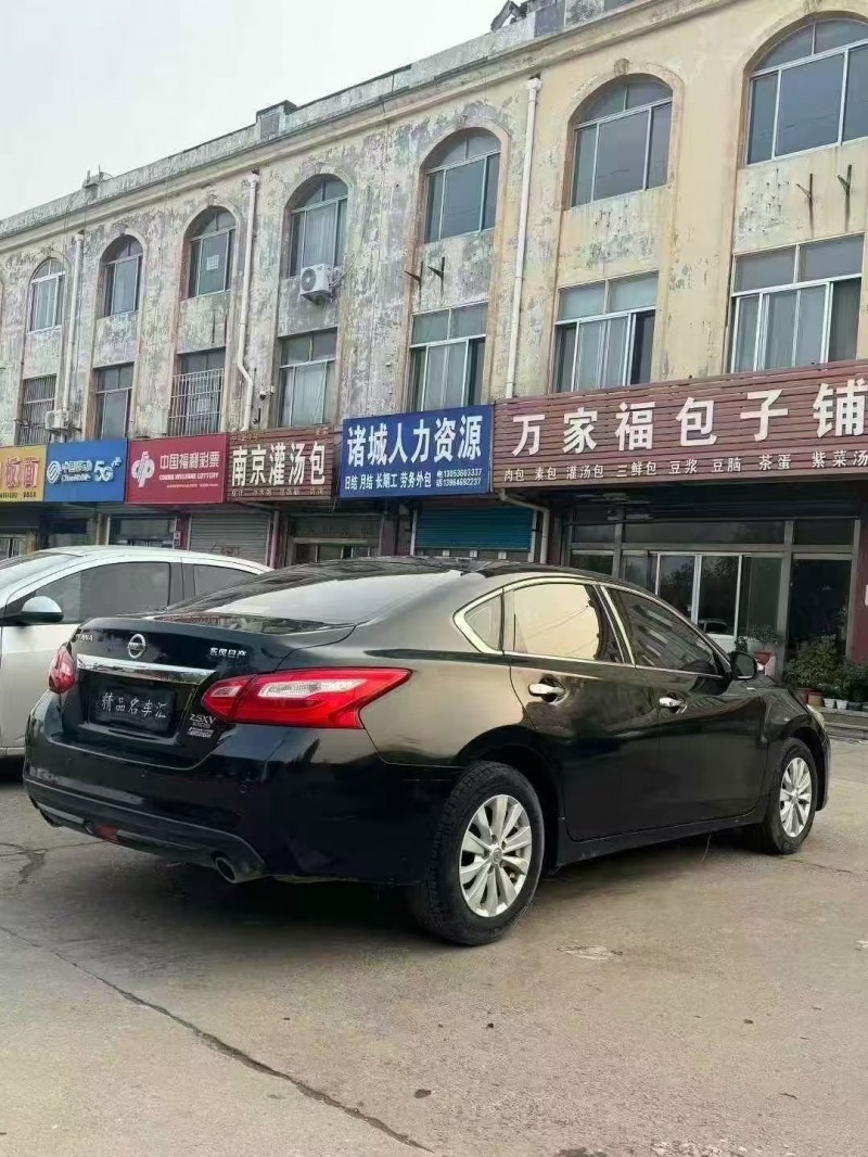 枣庄17年日产天籁8