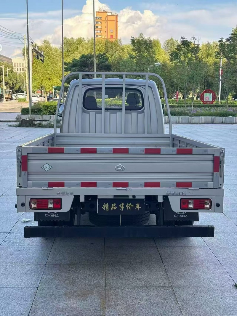 吉林25年长安汽车跨越王5