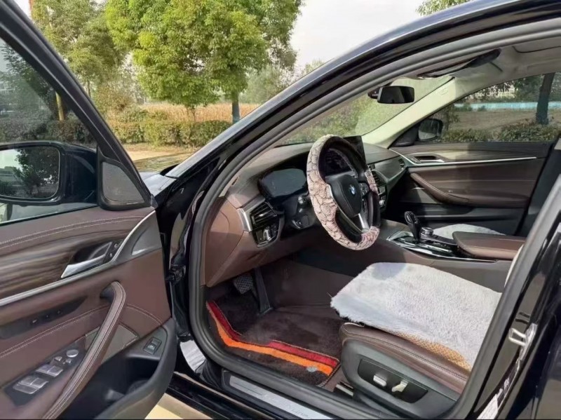 徐州22年宝马5系4