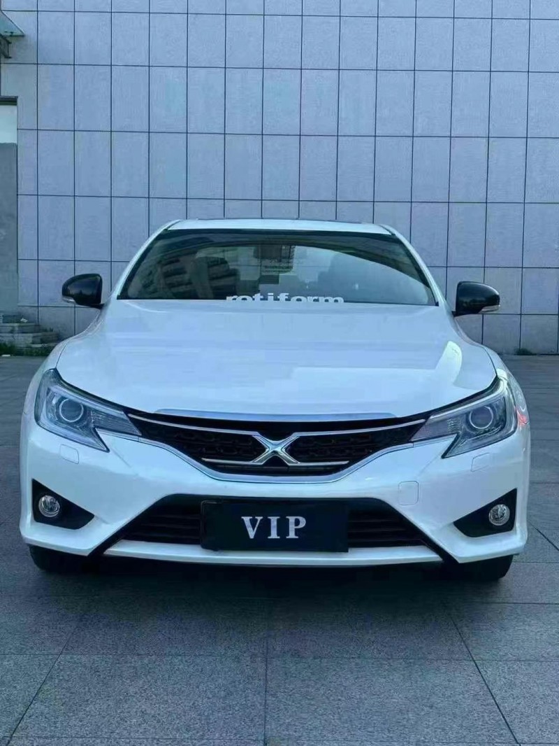 吉林17年丰田锐志1