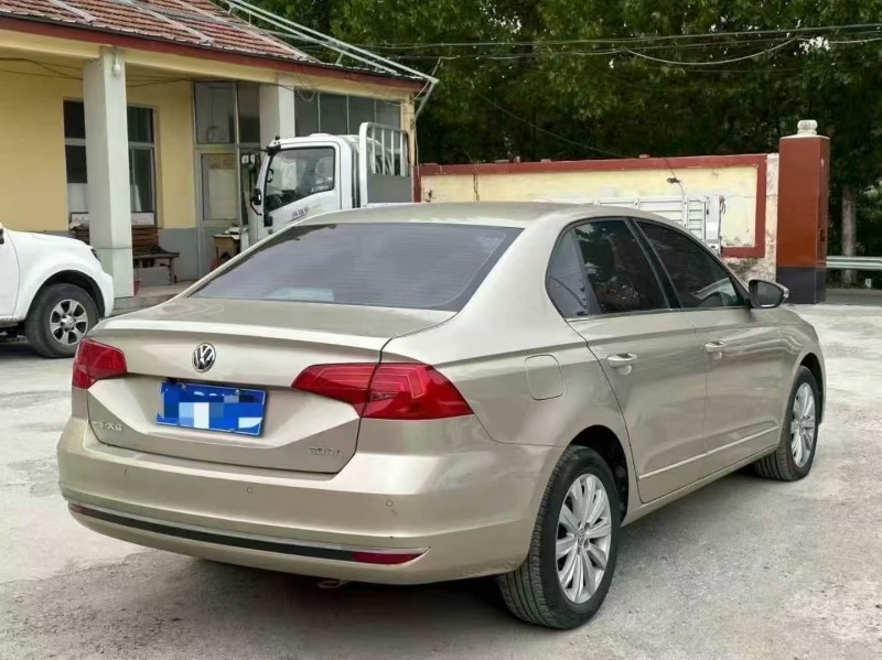 淄博17年大众宝来7