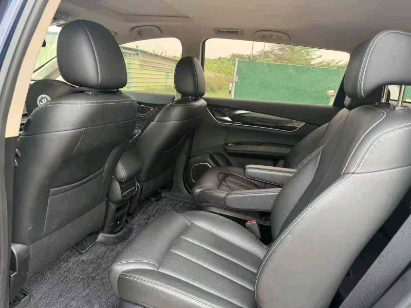 中山20年比亚迪宋8