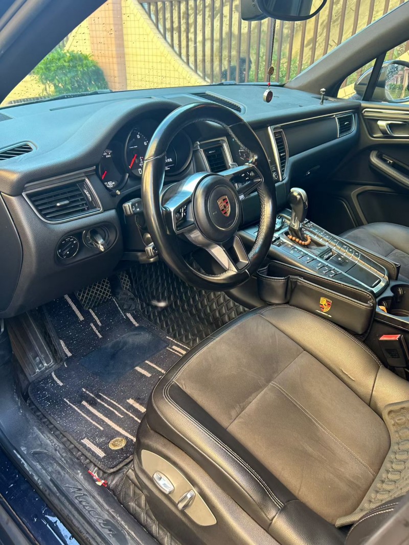东莞17年保时捷Macan6