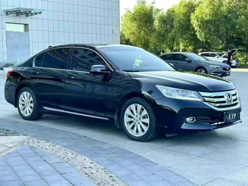 吉林16年本田雅阁5