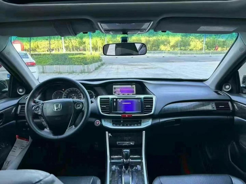 吉林16年本田雅阁9