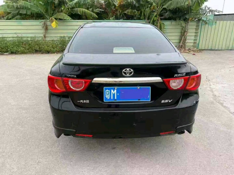 中山13年丰田锐志4