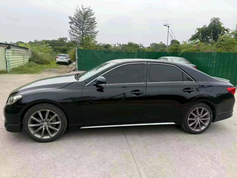 中山13年丰田锐志5