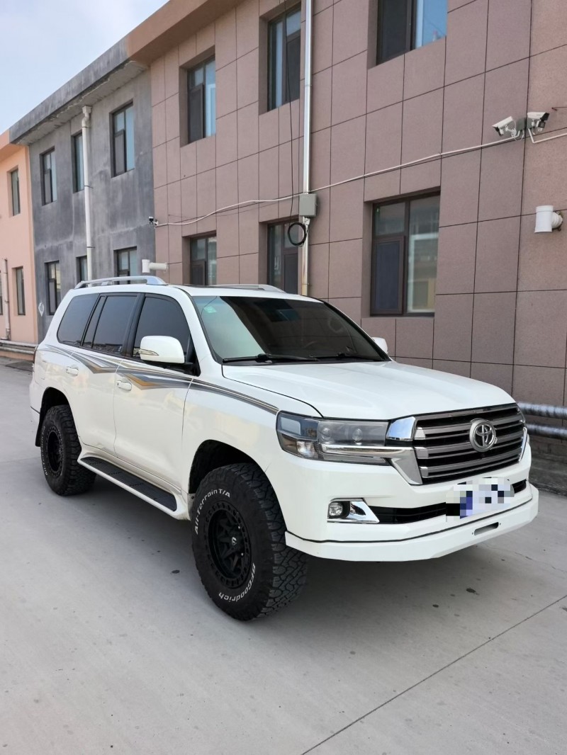 青岛11年丰田兰德酷路泽2