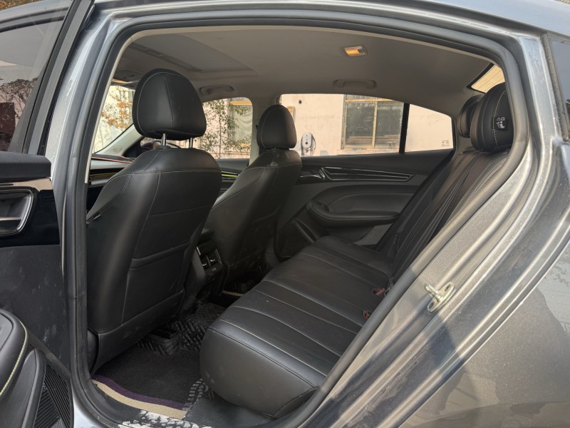 郑州22年荣威i58