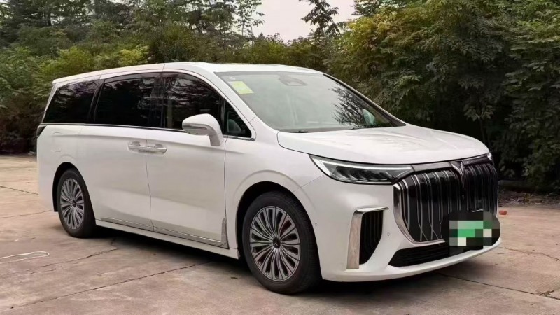 淄博22年岚图汽车梦想家3