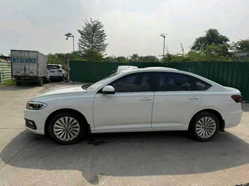 中山21年大众朗逸5