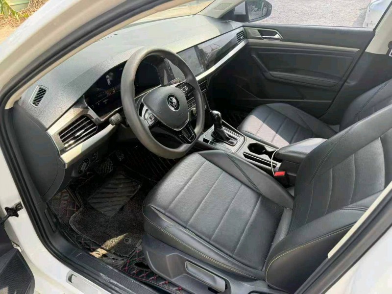 中山21年大众朗逸7