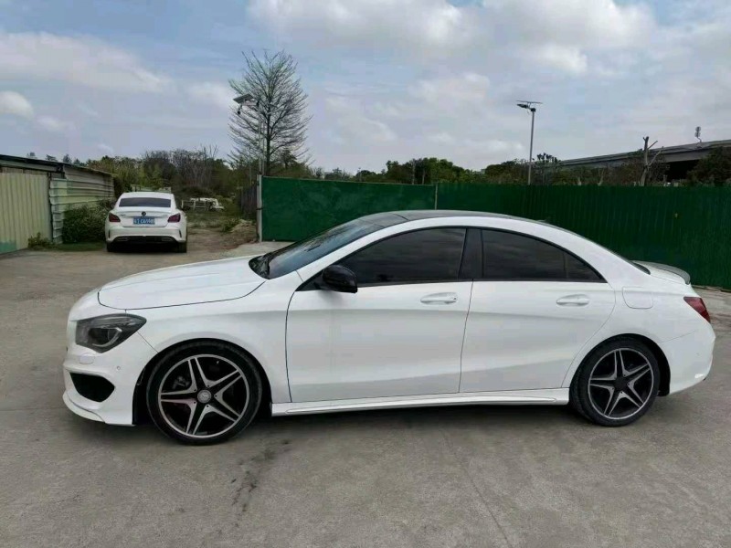 中山15年奔驰CLA5