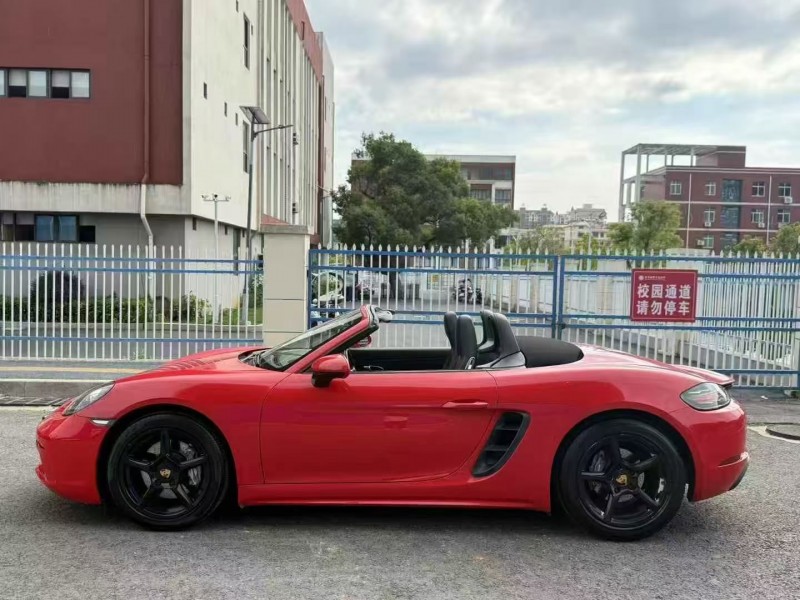 秦皇岛17年保时捷7187