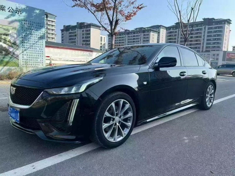 日照20年凯迪拉克CT52