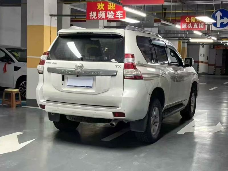 宜昌17年丰田普拉多8