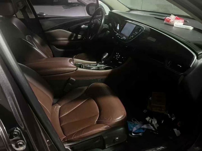 济南15年别克昂科威5