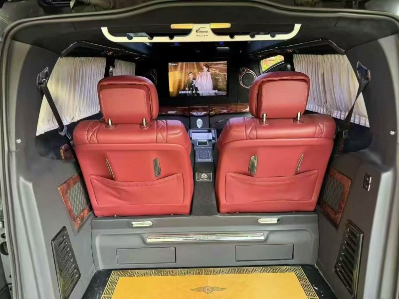 枣庄17年奔驰威霆4