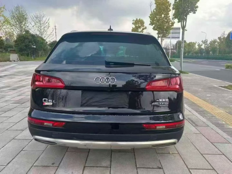 常州21年奥迪Q59