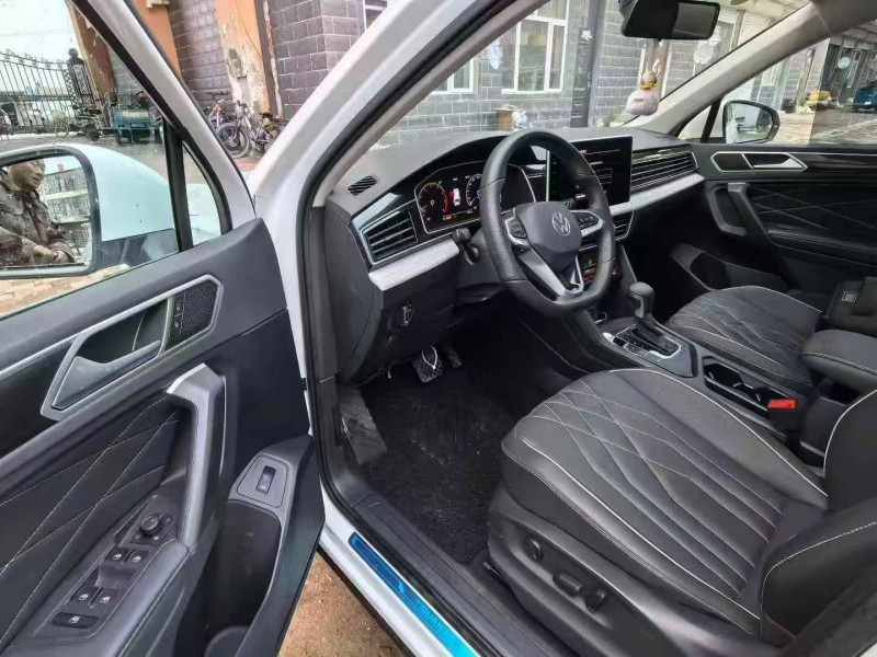 广州23年大众途观8