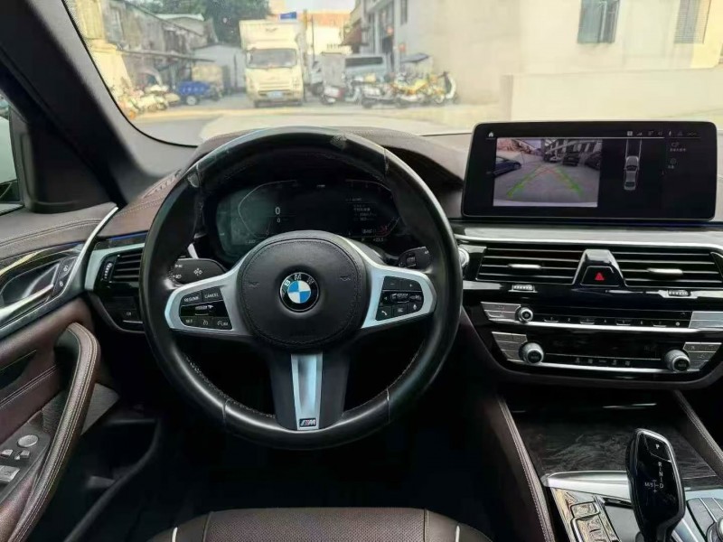 深圳23年宝马5系8