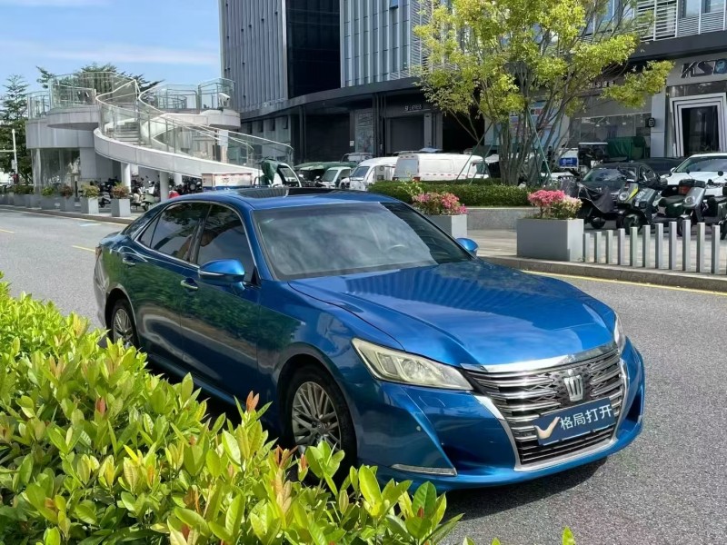 深圳17年丰田皇冠3