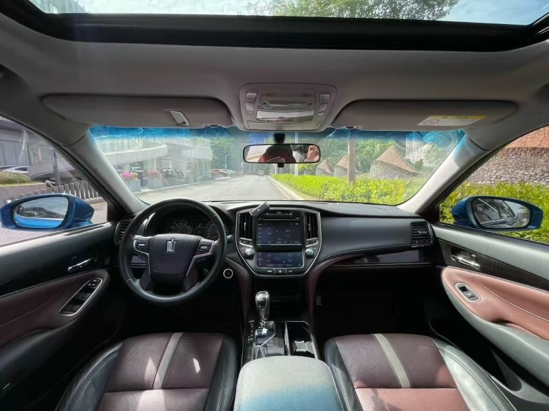 深圳17年丰田皇冠6