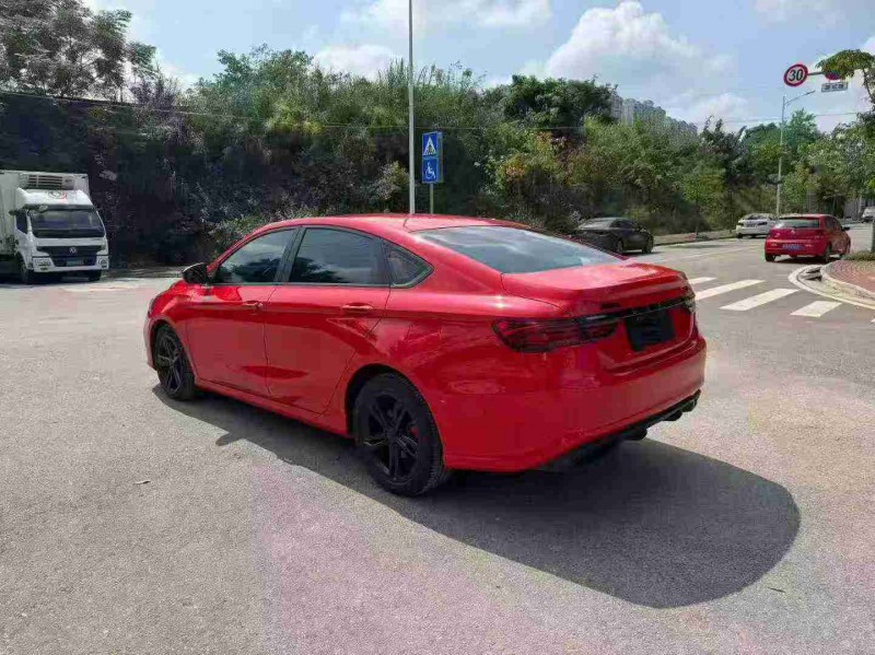 南宁22年吉利缤瑞8