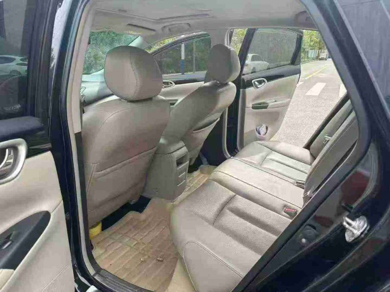 南宁17年日产轩逸6