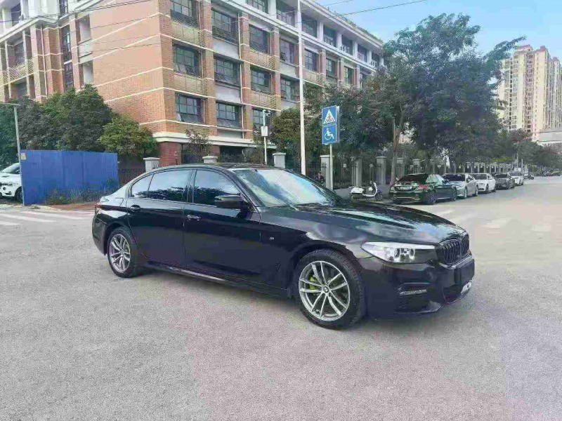 徐州18年宝马5系3