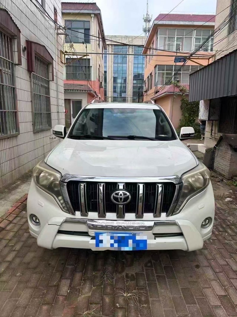 济宁12年丰田普拉多1